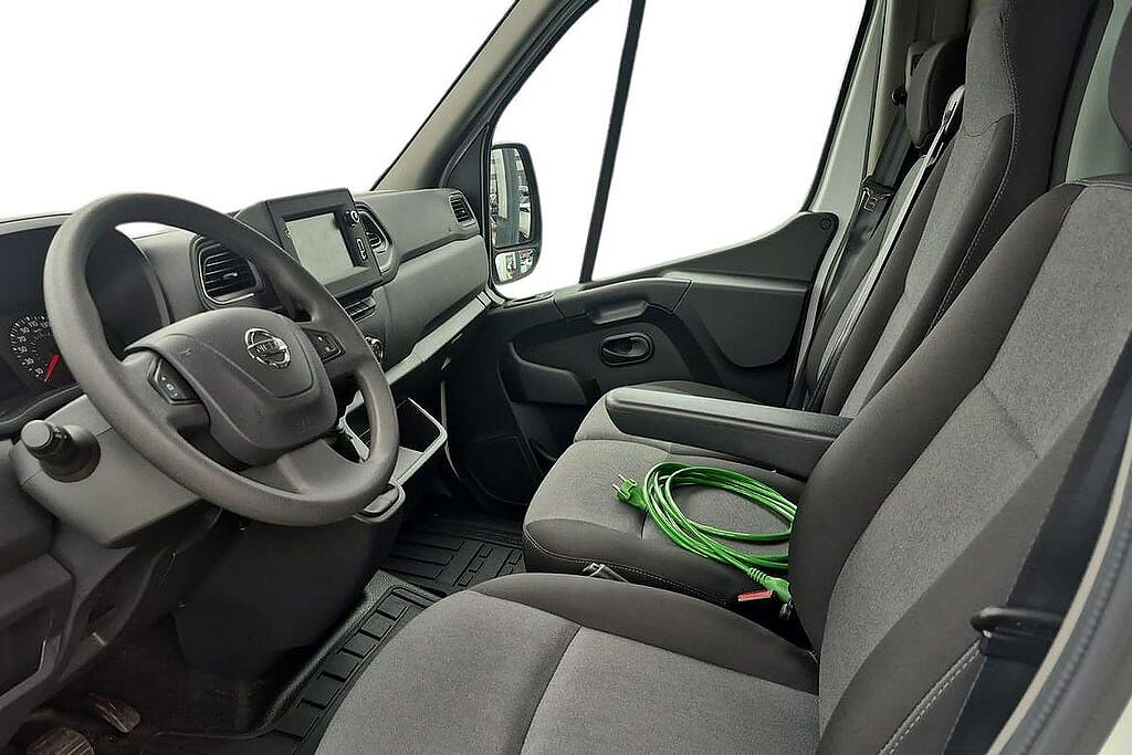 Nissan Interstar