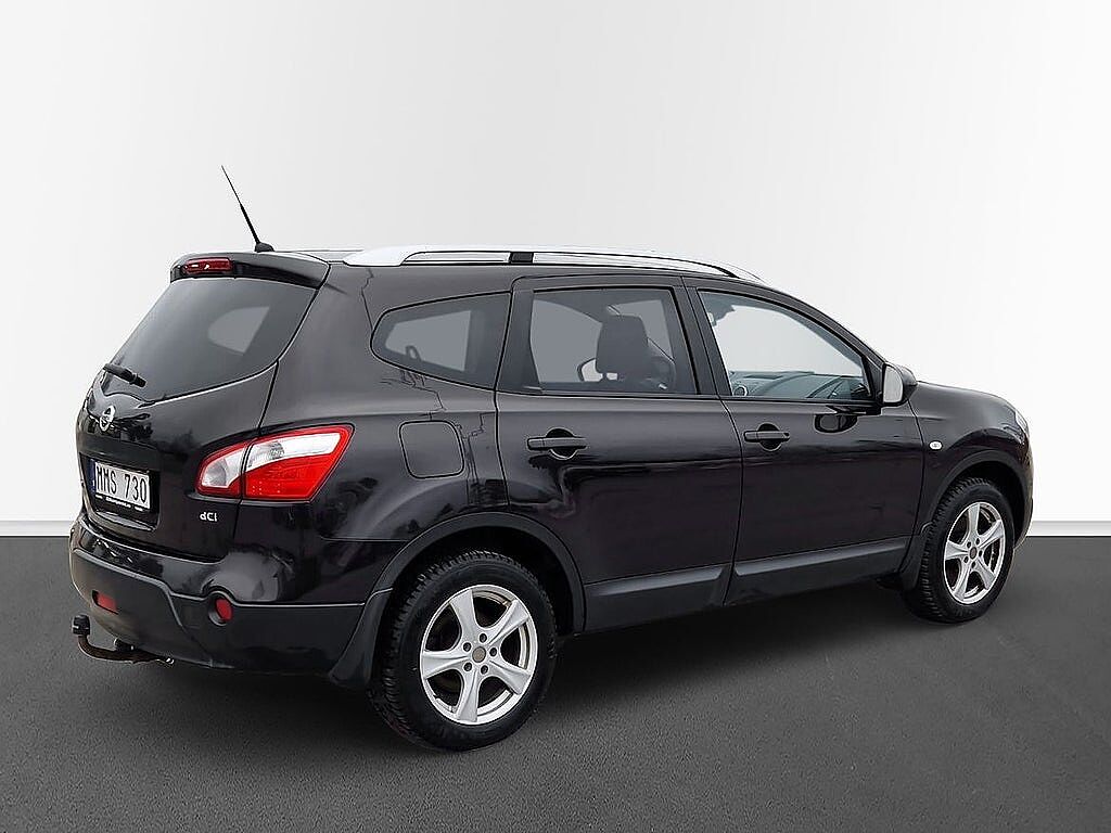 Nissan Qashqai+2