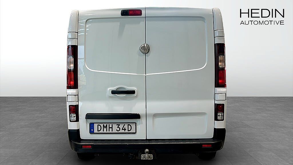 Nissan NV300