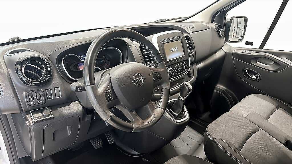 Nissan NV300