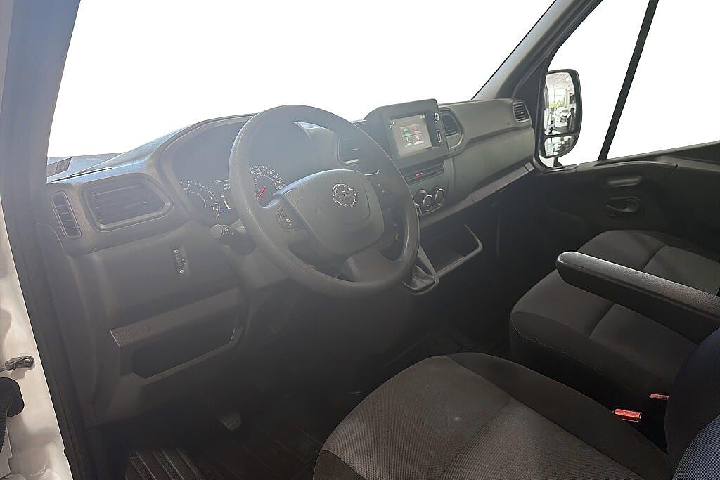 Nissan Interstar