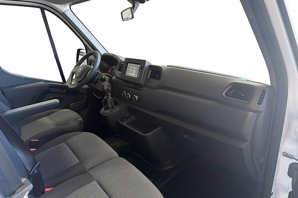 Nissan Interstar