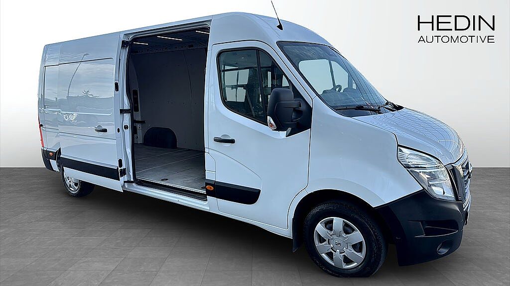 Nissan nv400