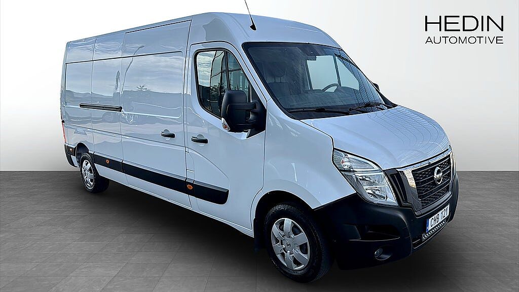 Nissan nv400