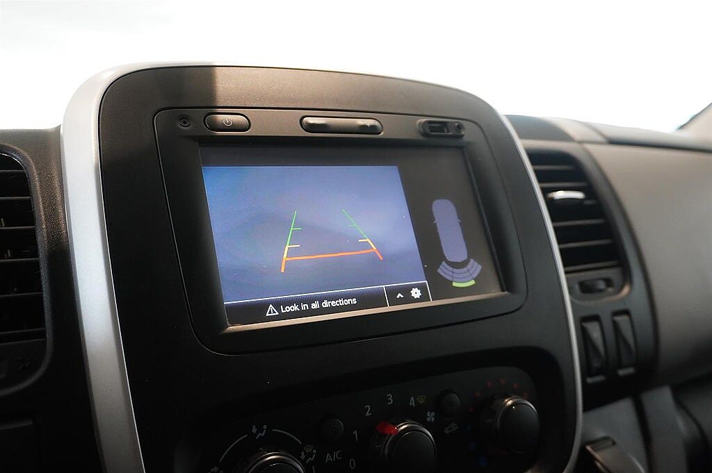 Nissan NV300