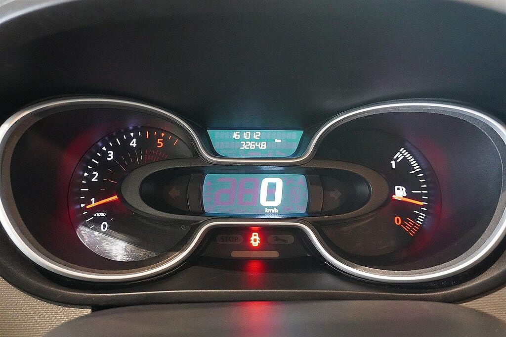 Nissan NV300