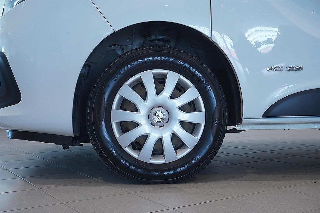 Nissan NV300