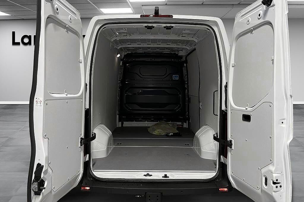 Nissan Interstar