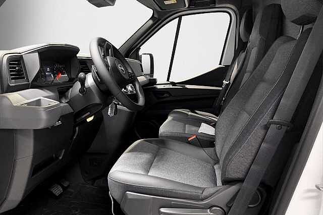 Nissan Interstar