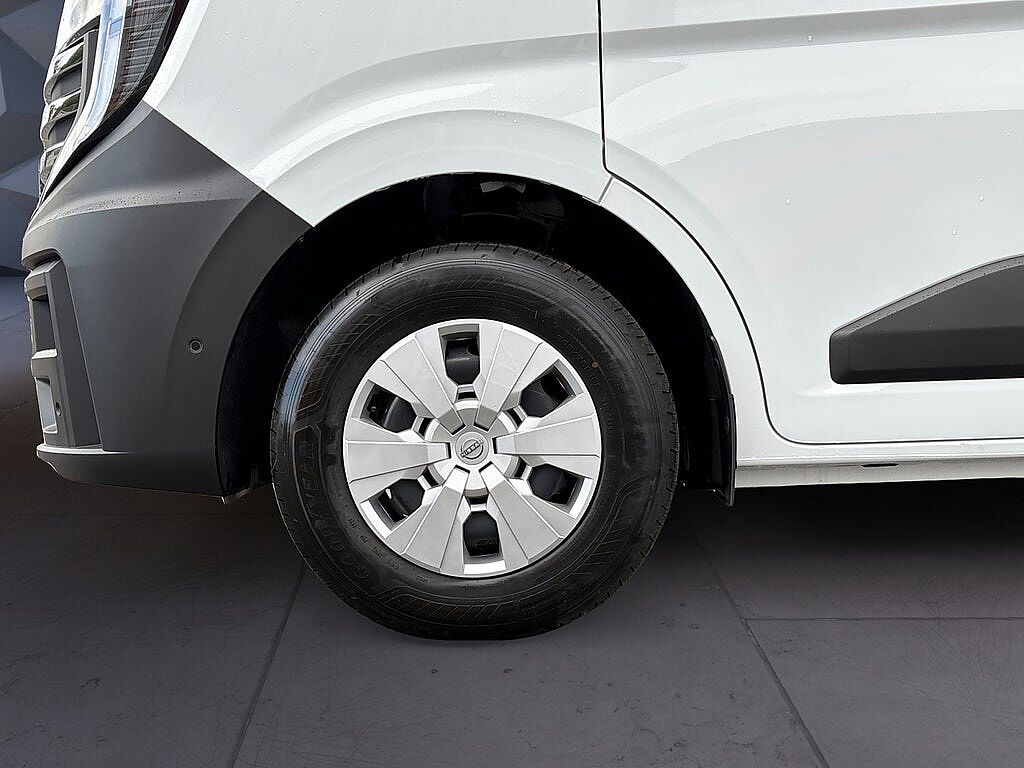Nissan Interstar