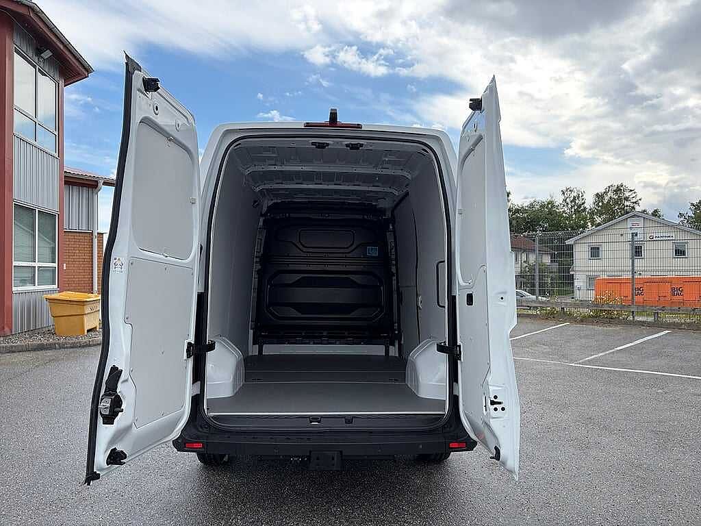 Nissan Interstar