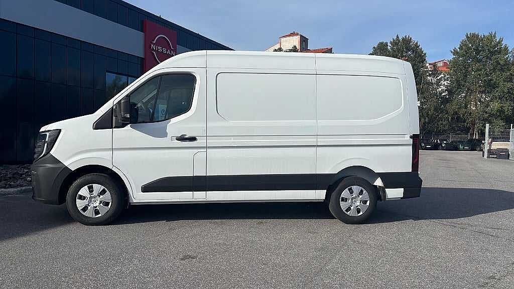 Nissan Interstar